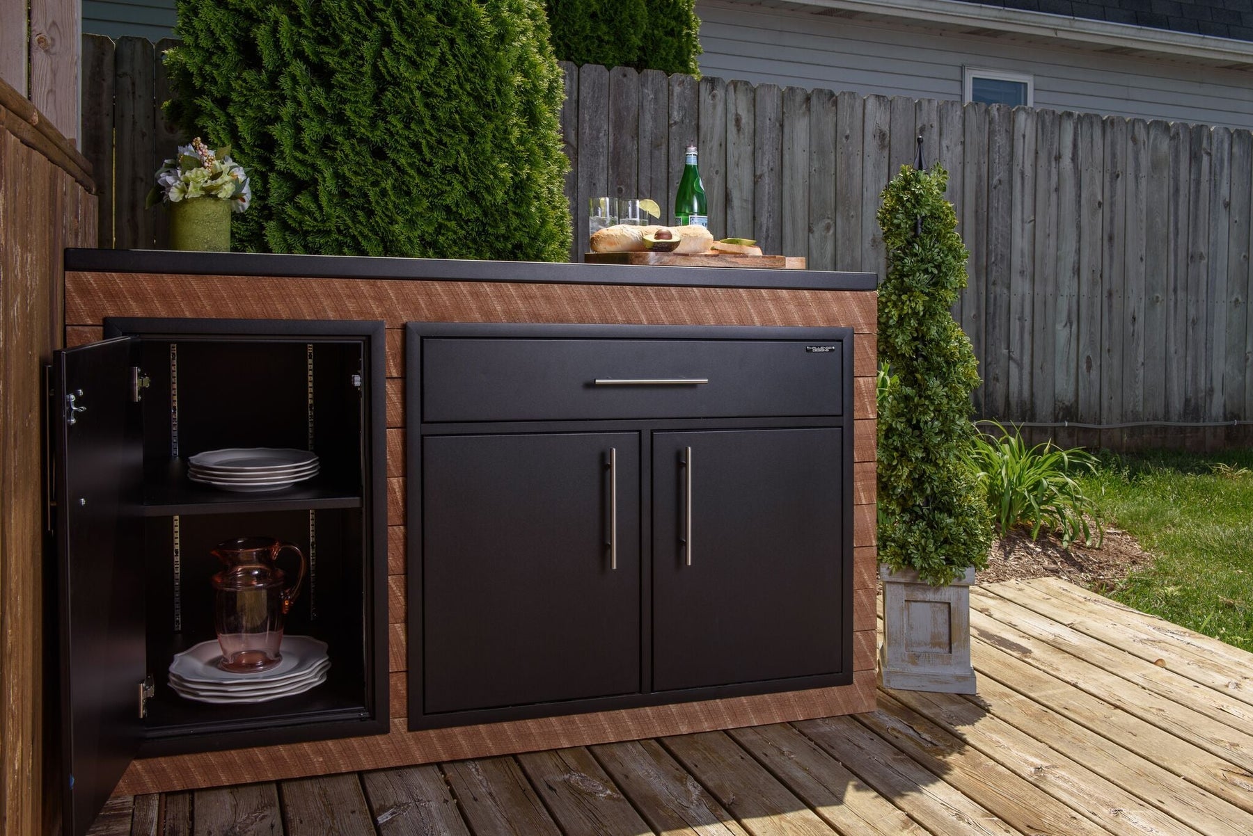 Canyon Palette Studio: Designing Your Outdoor Kitchen with Style and Precision