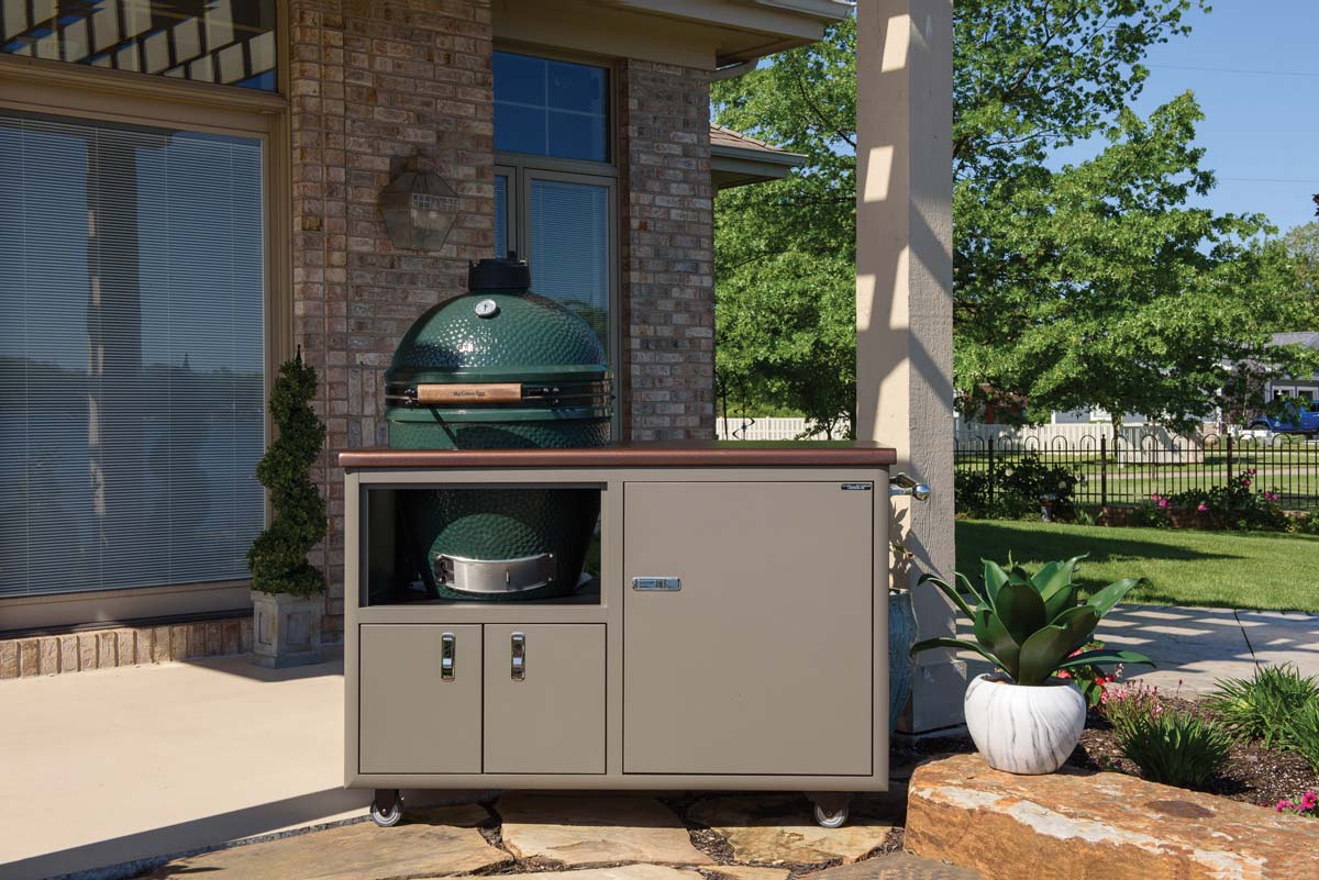 Customize Your Outdoor Kitchen Cabinets